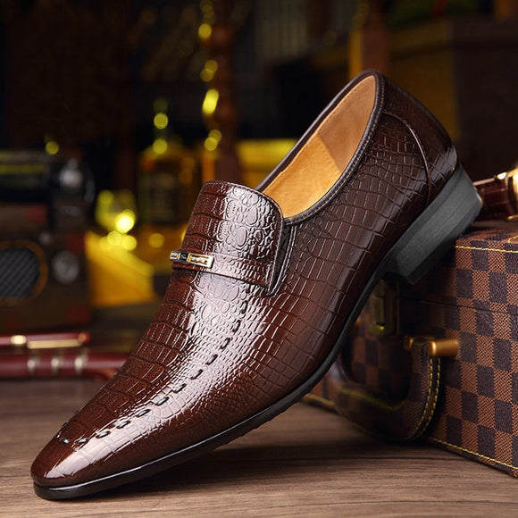 Classic Low-Cut Embossed Leather Shoes